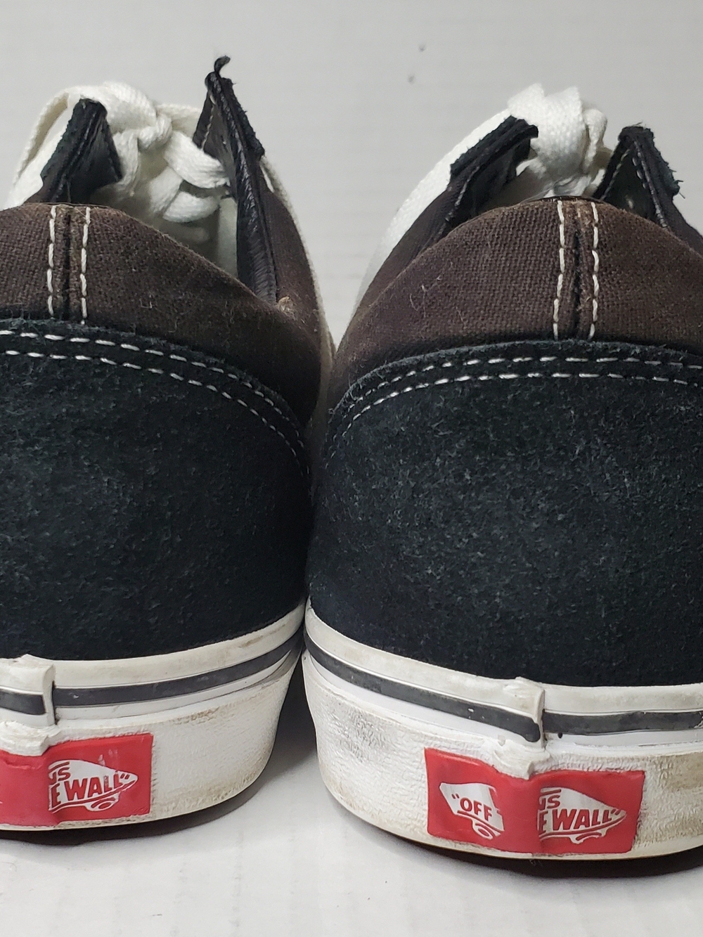 Vans Men’s Black/White Old Skool Lace-Up Skate Shoes 10.5 - Picture 4 of 9